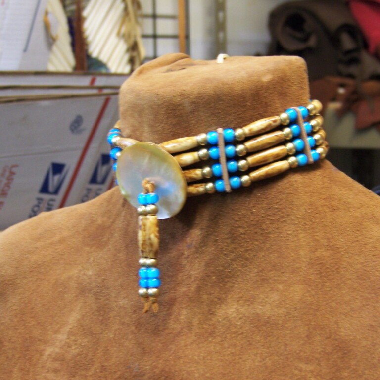 Antiqued Bone Choker - Image 3