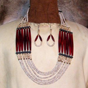 Native American Style Clamshell Necklace with Matching Earrings